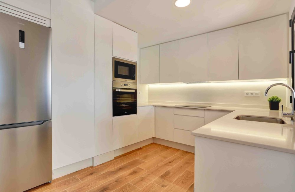 Las_Arenas_Kitchen_IMG-30-scaled.jpg